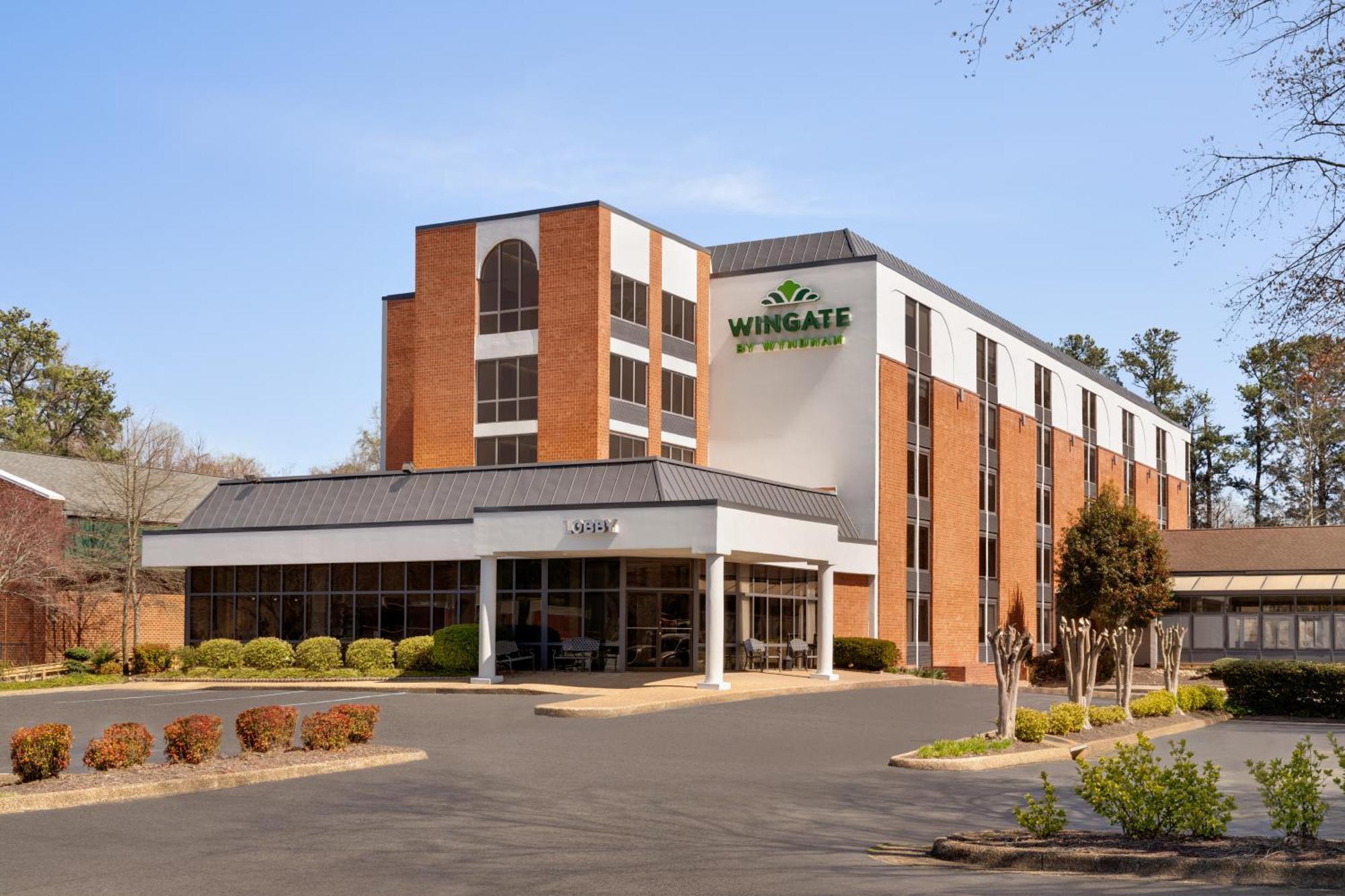 Wingate By Wyndham Williamsburg Hotel Exterior photo