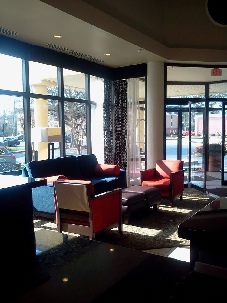 Wingate By Wyndham Williamsburg Hotel Exterior photo